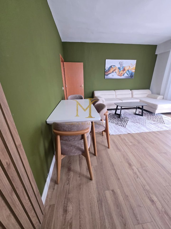 Shitet Apartament 2+1 i investuar, plazh Hekurudha !