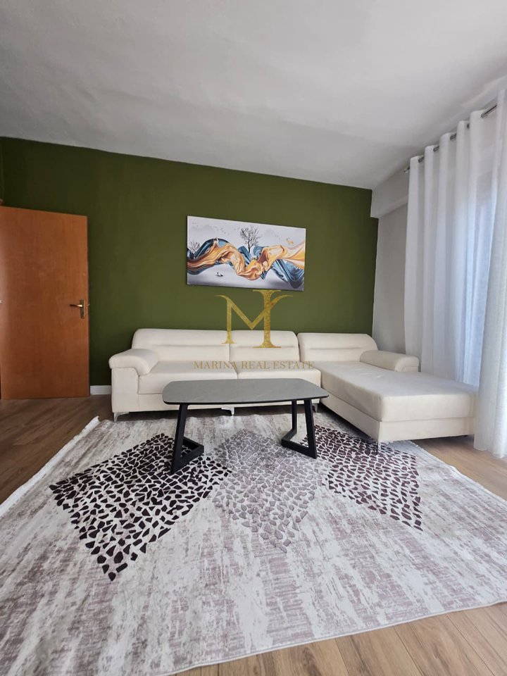 Shitet Apartament 2+1 i investuar, plazh Hekurudha !