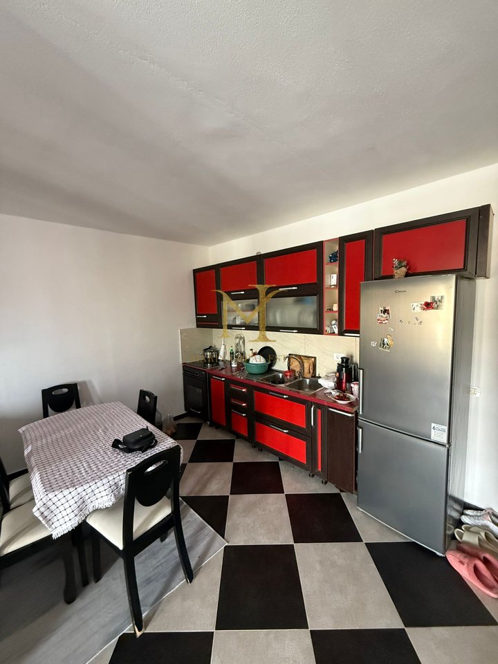VENDESI IN VENDITA APPARTAMENTO 2+1+ VERANDA, SUPERFICIE 149 M2, PRESSO IL COMPLESSO EKA SULLA SPIAGGIA DI DURAZZO!