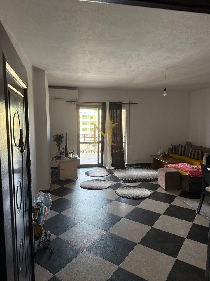 VENDESI IN VENDITA APPARTAMENTO 2+1+ VERANDA, SUPERFICIE 149 M2, PRESSO IL COMPLESSO EKA SULLA SPIAGGIA DI DURAZZO!