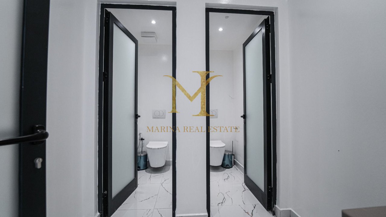 AMBIENTE BUSINESS Durazzo, Centro (Museo dei Martiri)