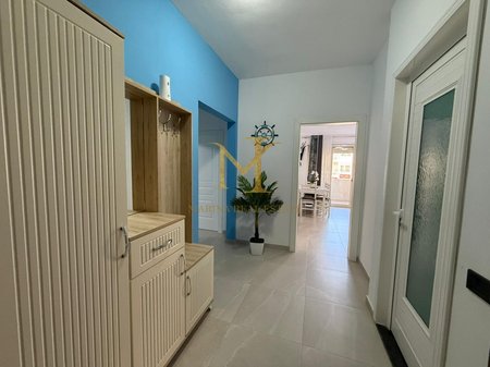 Ofrohet Per Qera Apartament 2+1 i investuar, Plazh iliria !!