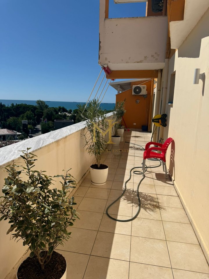 OFROHET PER QERA APARTAMENT 2+1 ME VERANDE NE PLEPA , DURRES !