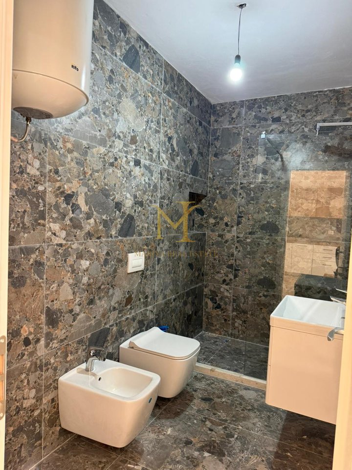 OFROHET PER SHITJE APARTAMENT 1+1 , NE SHKEMBIN E KAVAJES !