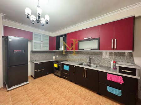 Jepet me qera apartament 1+1 ne Plazh Iiria,Durres.