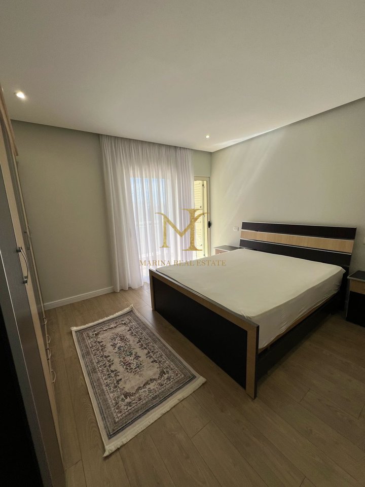 VENDESI APPARTAMENTO 2+1 VILA ZOGUT DURAZZO