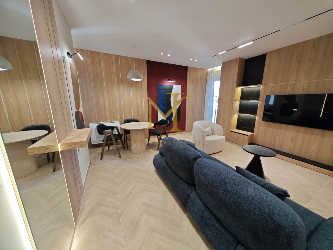 Jepet me qira apartament luksoz 1+1 në zonën Bashkia, Durrës