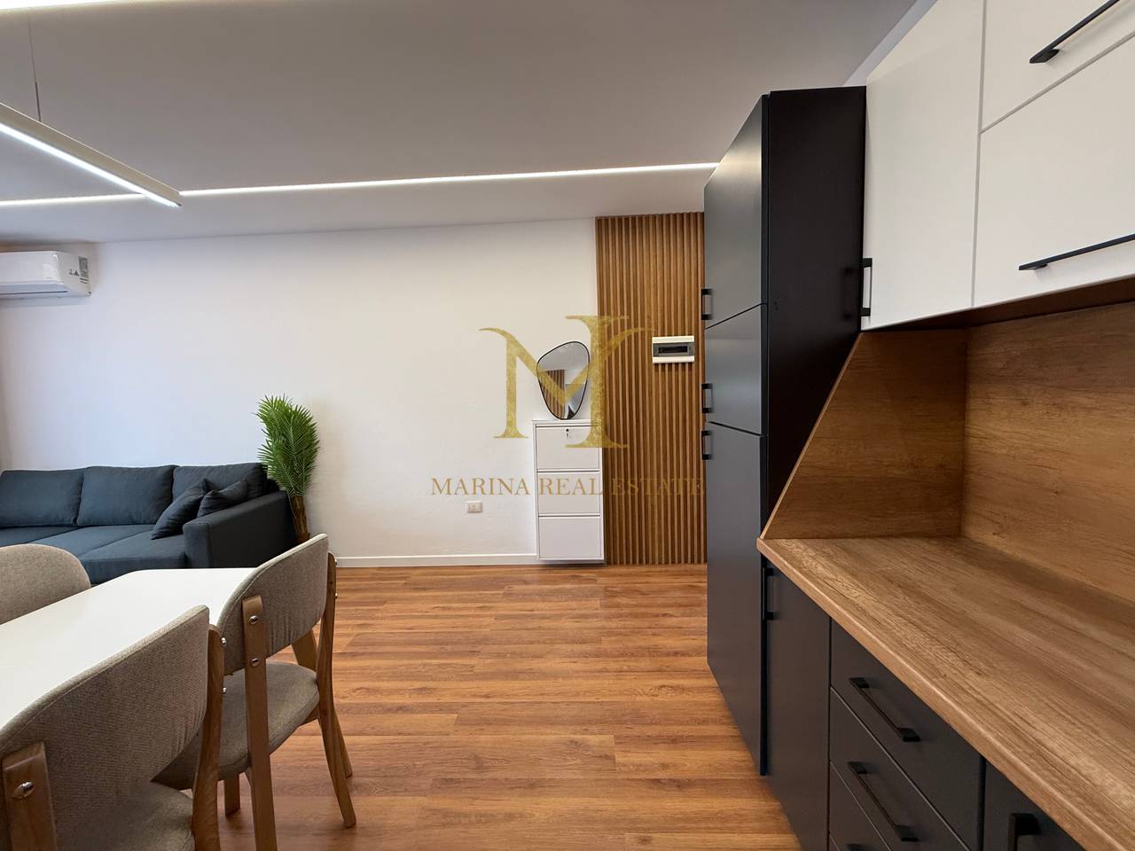 SHITET APARTAMENT 1+1 I INVESTUAR NE DETAJE , PLAZH ILIRIA !!