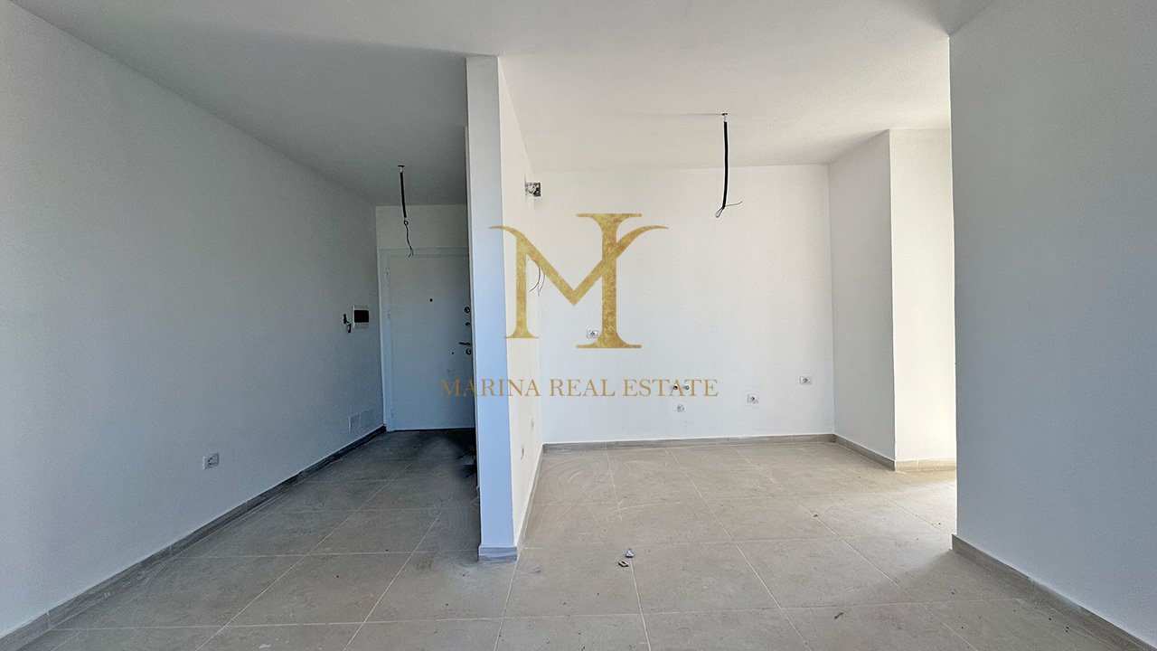 Shitet Apartament 2+1 në Golem, Durrës – Ndërtesë e Re