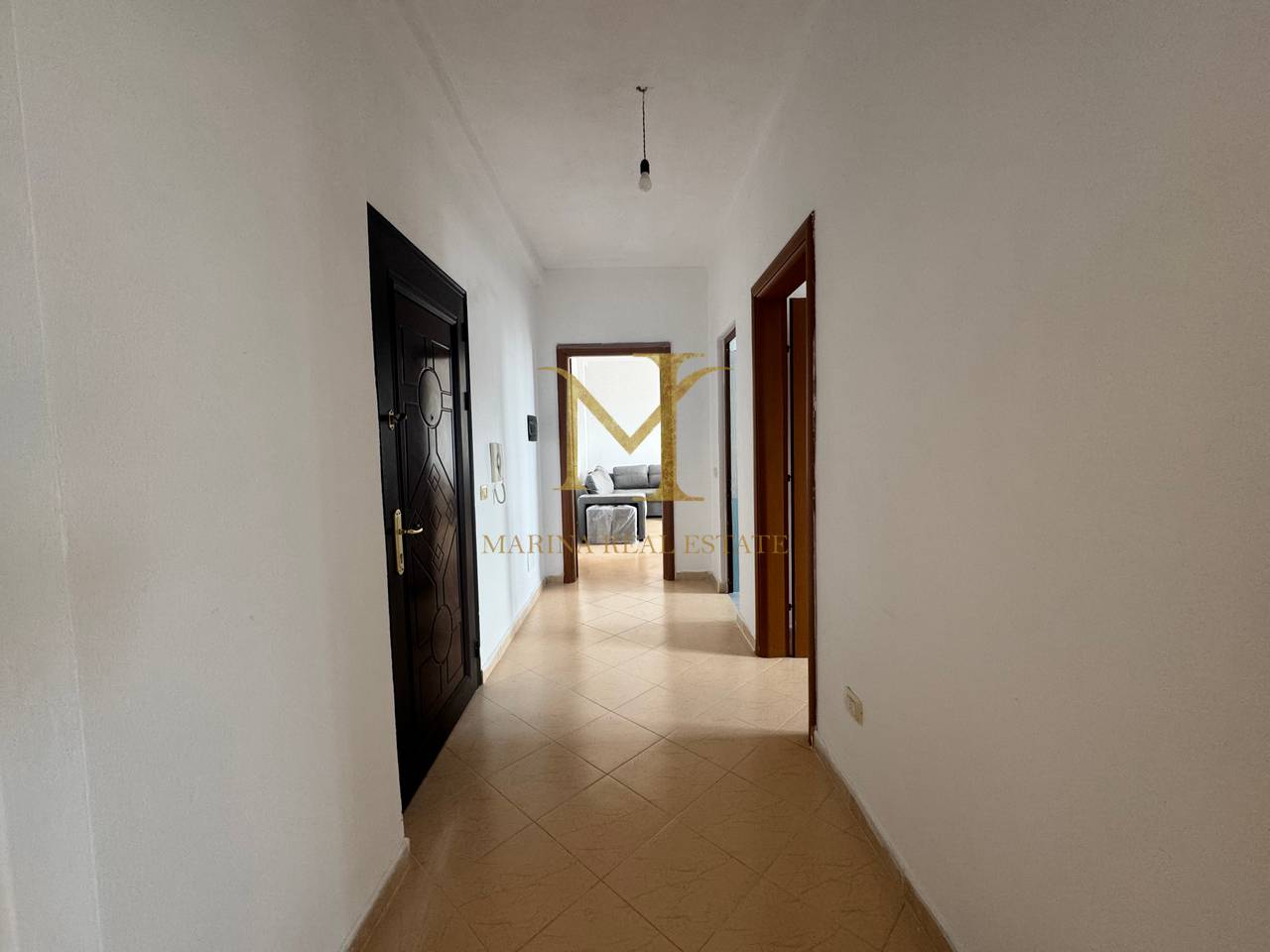 Qera apartament 2+1, Plazh Durres prane Shkolla
