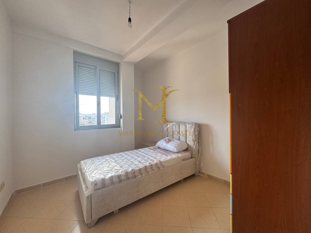 Qera apartament 2+1, Plazh Durres prane Shkolla