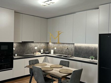 Apartamenti per shitje, Durres 2+1, Durres, Stacionit i Trenit