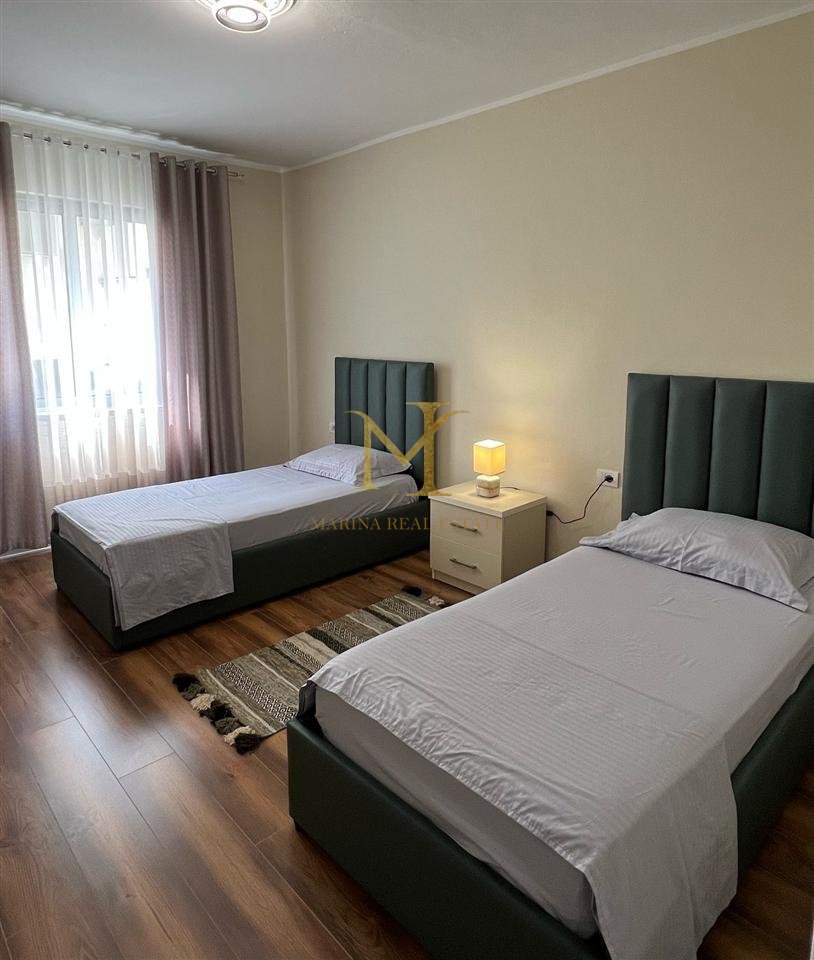 Apartamenti per shitje, Durres 2+1, Durres, Stacionit i Trenit