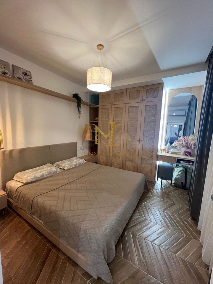 SHITET APARTAMENT 1+1+ VERANDE NE GOLEM !!