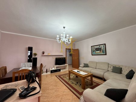 Jepet me qira apartament 2+1+2 në Durrës