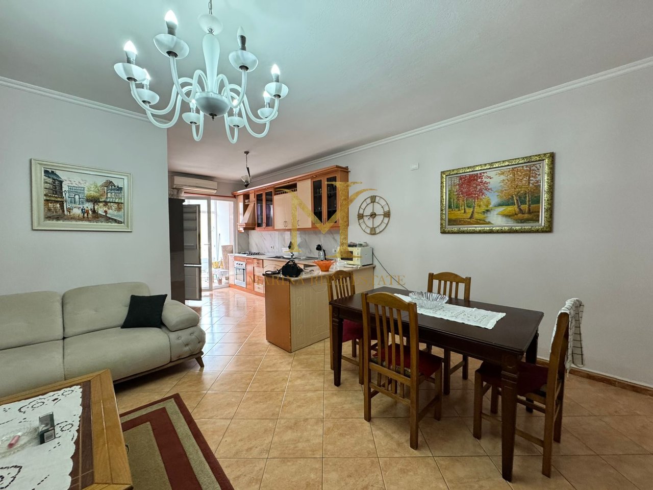 Jepet me qira apartament 2+1+2 në Durrës