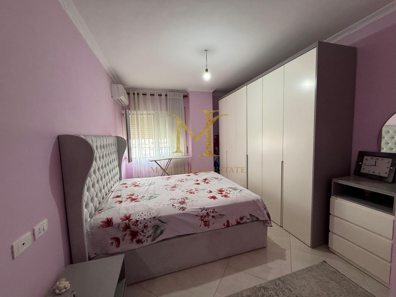 APARTAMENT 2+1 PER QERA , PRANE QENDRES DURRES !!