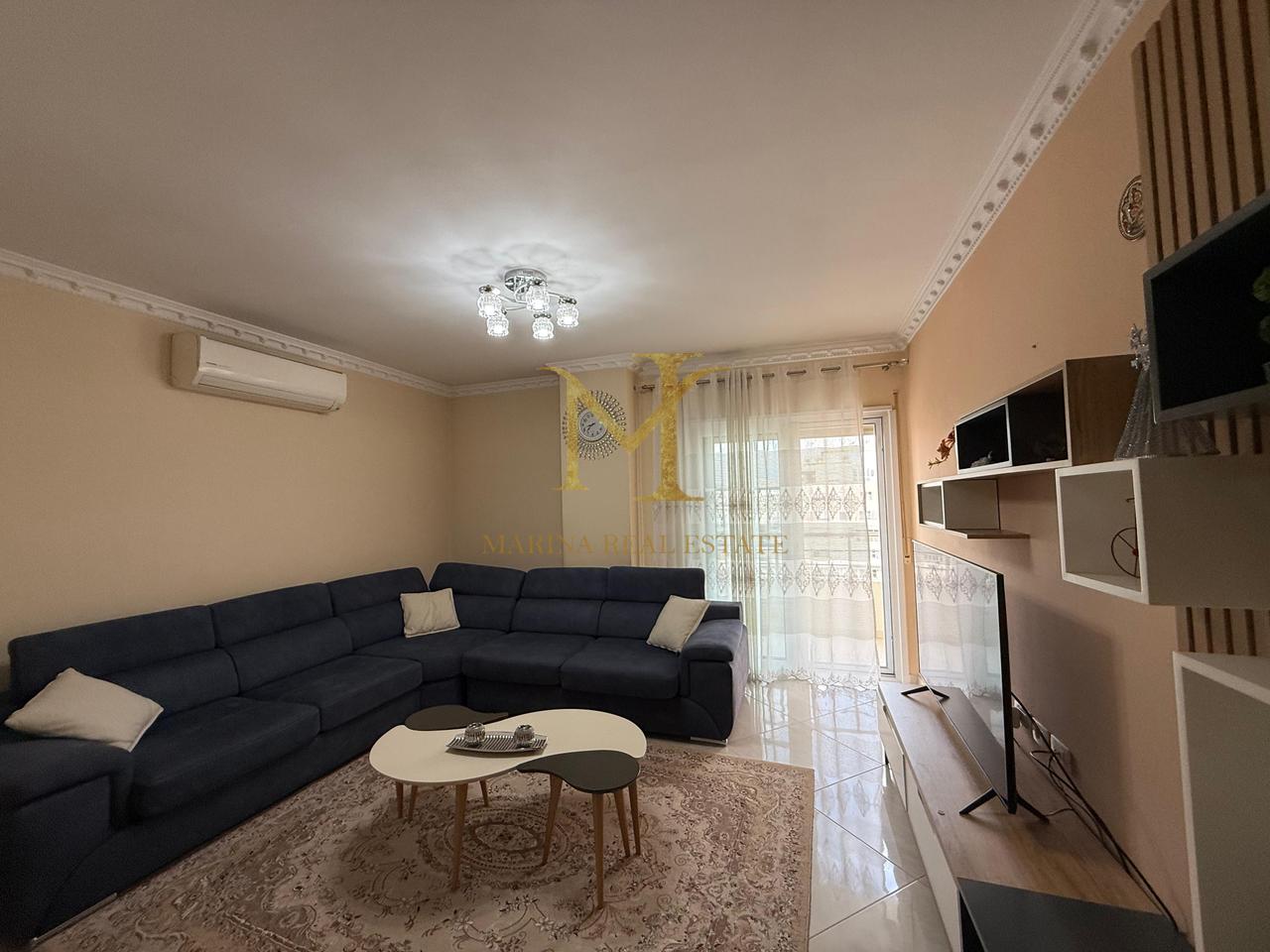 APARTAMENT 2+1 PER QERA , PRANE QENDRES DURRES !!