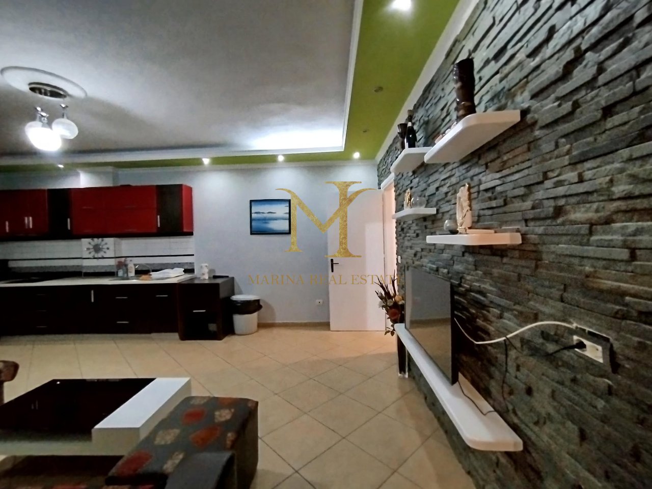 Apartament 2+1 per qera afatgjate , prane Shkolles Bajram Curri !!