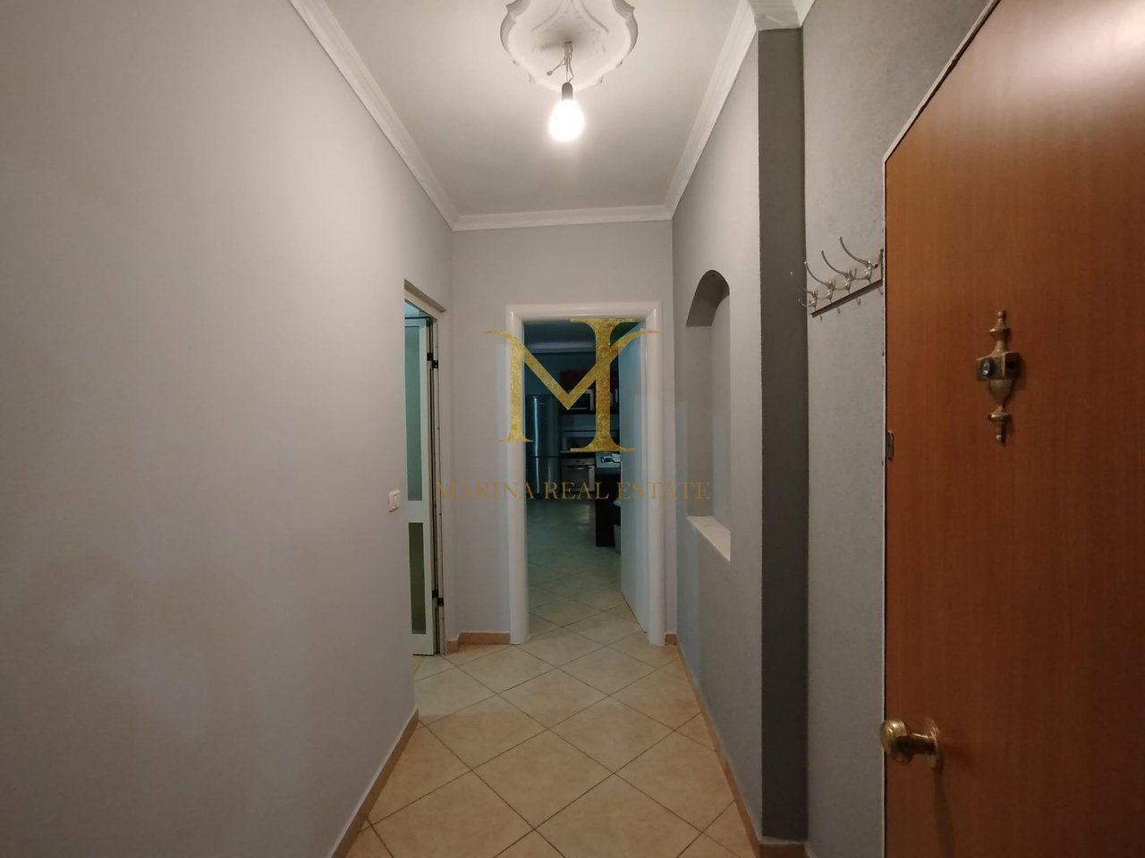 Apartament 2+1 per qera afatgjate , prane Shkolles Bajram Curri !!