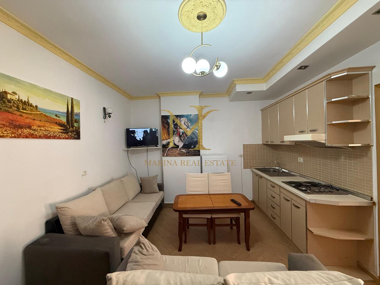 Apartament 2+1 per Qera ne Plazh , Stacioni i Pare !!