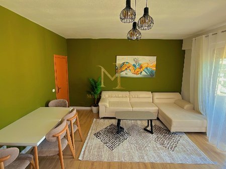 Shitet  Apartament 2+1 i investuar, plazh Hekurudha !