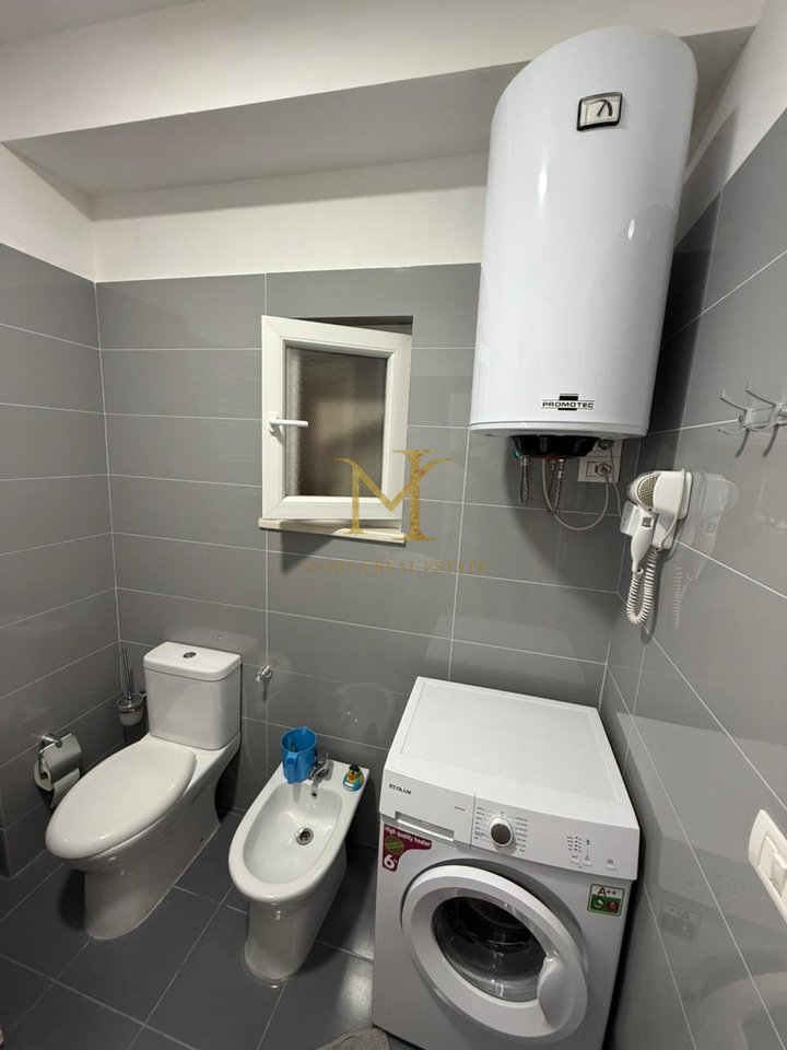 OFROHET APARTAMENT 1+1 ME QIRA NE PLAZH ILIRIA, DURRES!