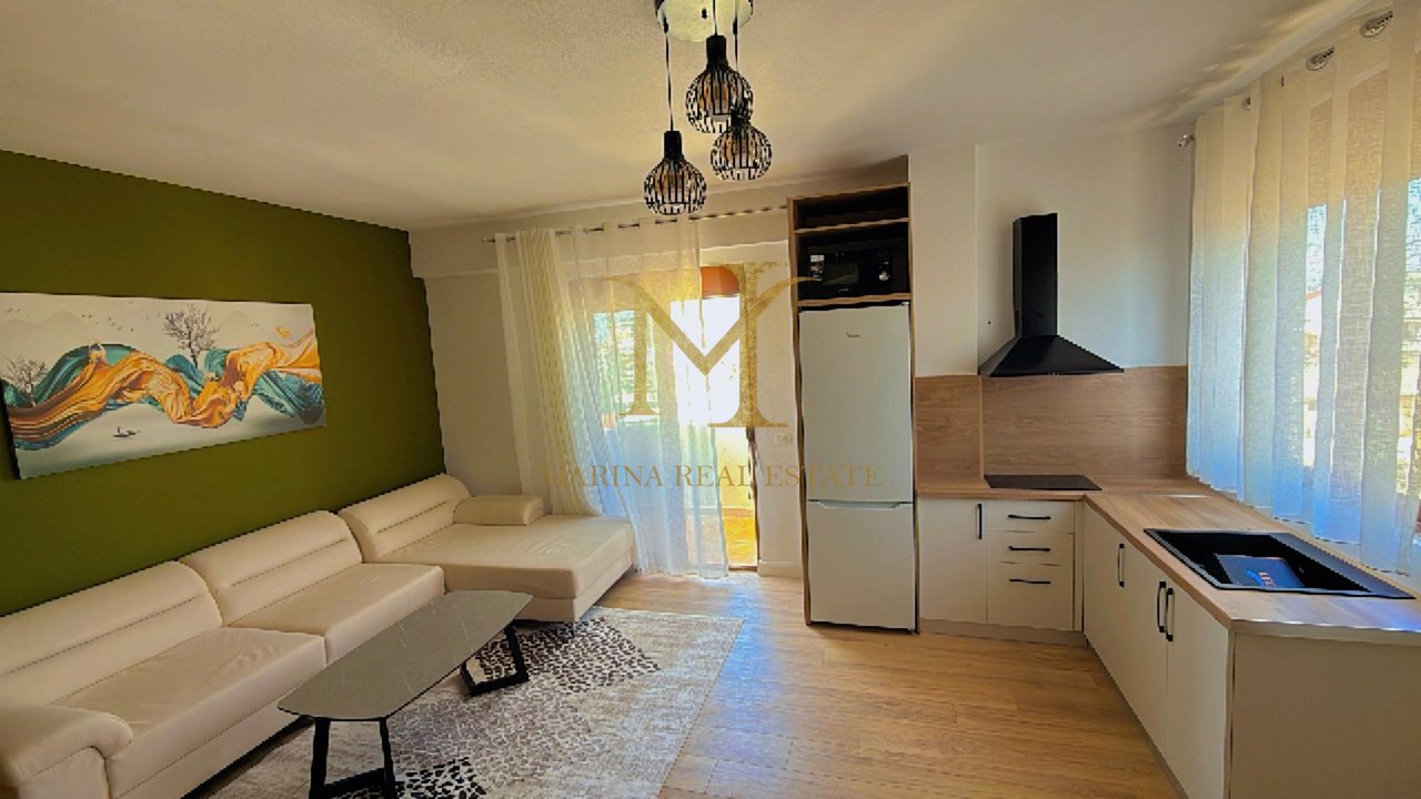 Shitet  Apartament 2+1 i investuar, plazh Hekurudha !