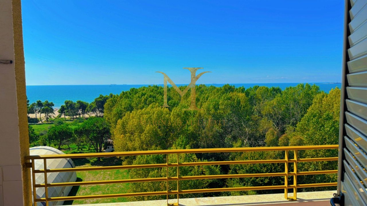 Ofrohet Apartament me Qera Afatgjate , Plepa Durres !!