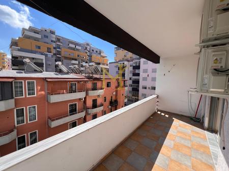 AFFITTASI APPARTAMENTO 2+2+2 FINO AL 1 GIUGNO!!