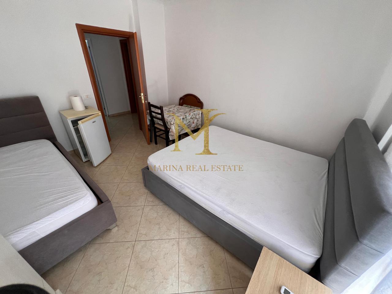 AFFITTASI APPARTAMENTO 2+2+2 FINO AL 1 GIUGNO!!