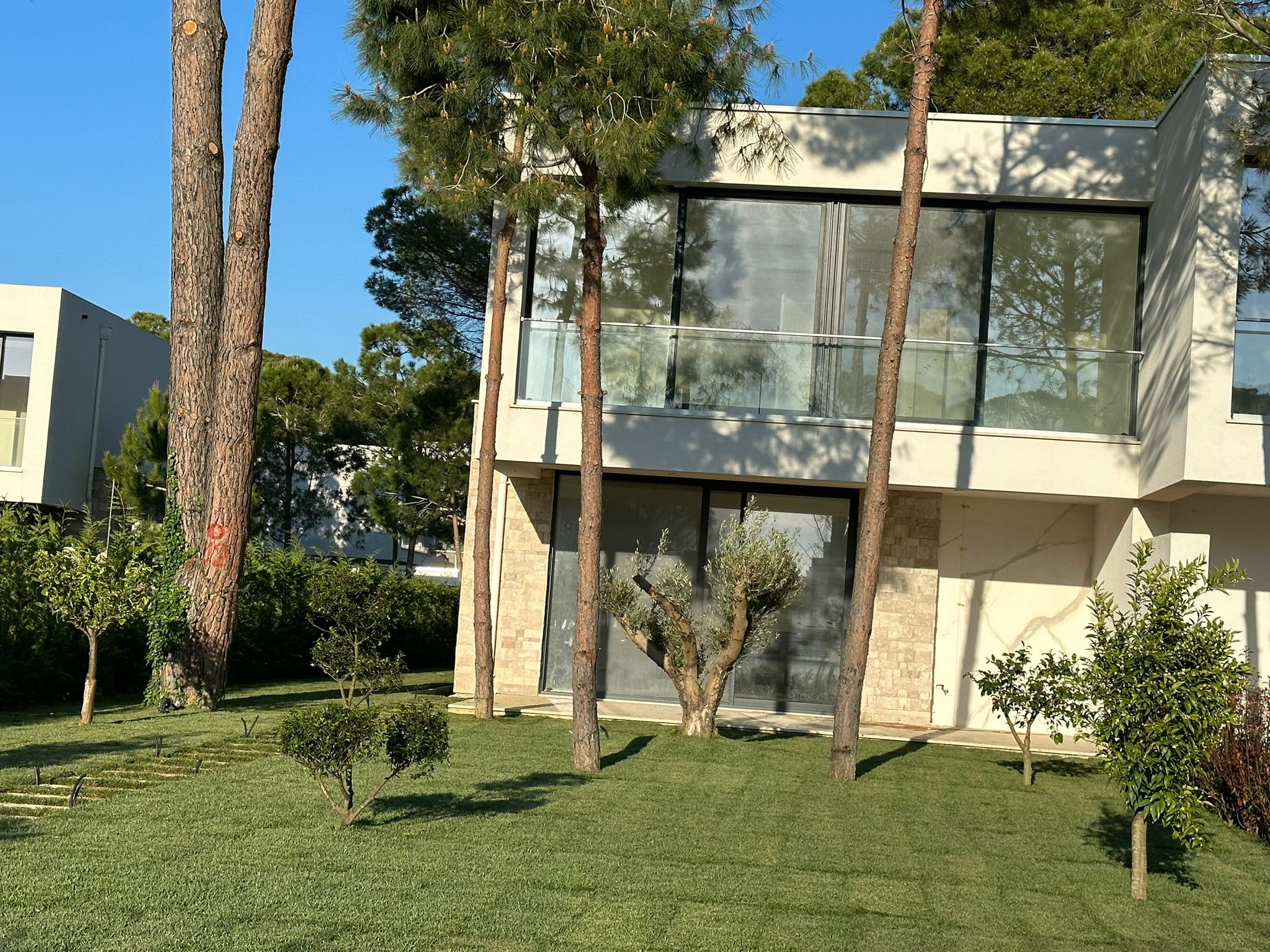 Shitet Vile në San Pietro Residence, Gjiri i Lalzit