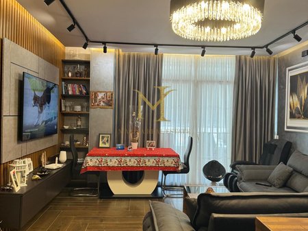 Apartament 2+1 me qera - Rruga e Portit !