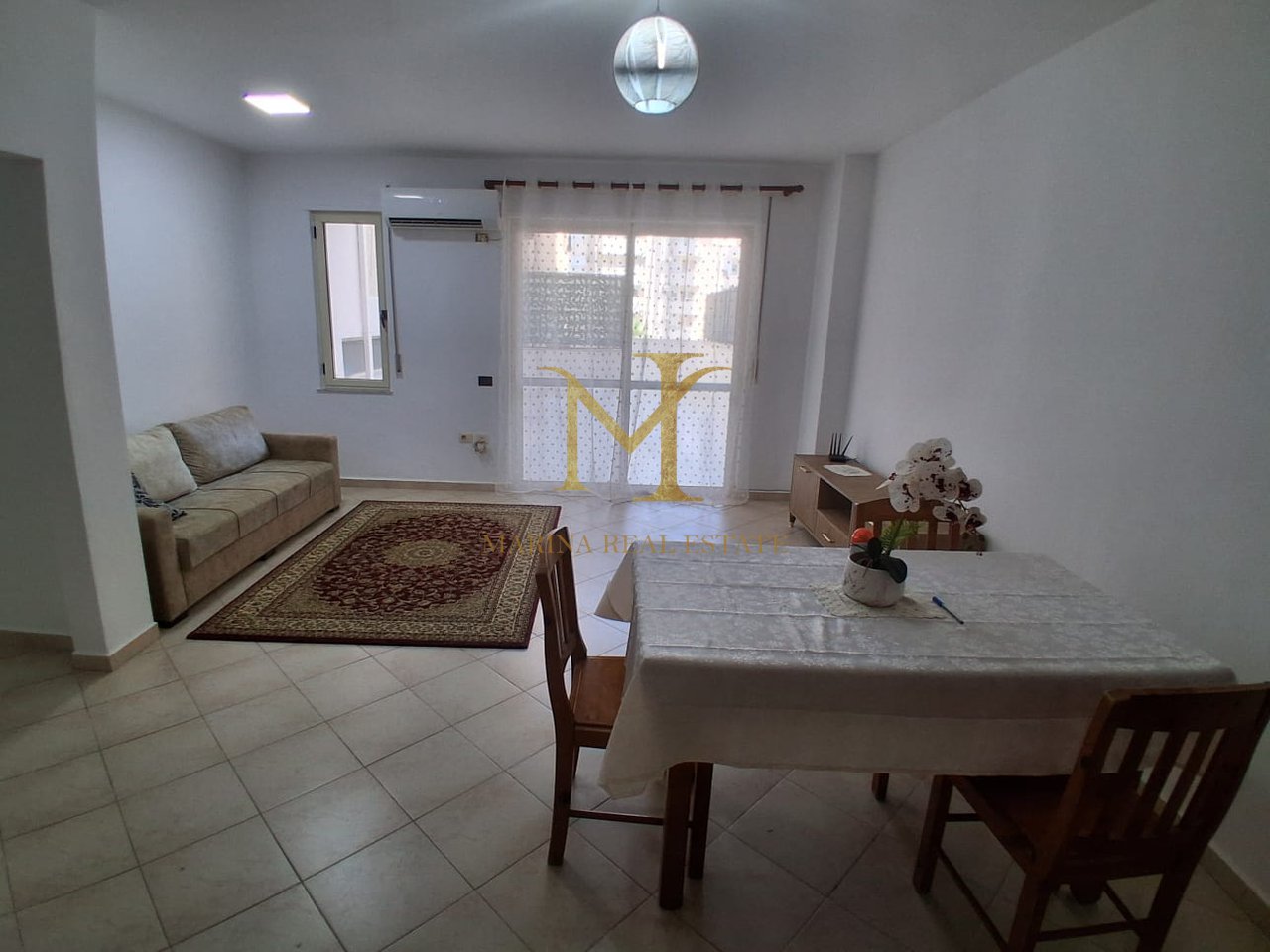 APARTAMENT NE SHITJE TE URA E DAJLANIT!!!
