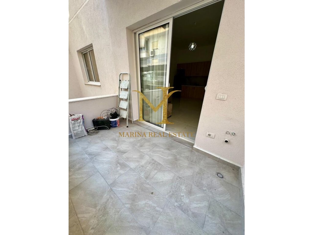 SI AFFITTA APPARTAMENTO 2+1, SPIAGGIA ILIRIA!