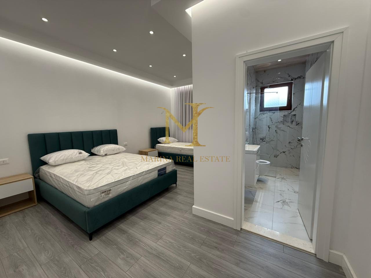 Mini Hotel 3-Katësh me 16 Dhoma + Bar-Kafe, pranë rrethrrotullimit në Plepa – 2,000 €/Muaj