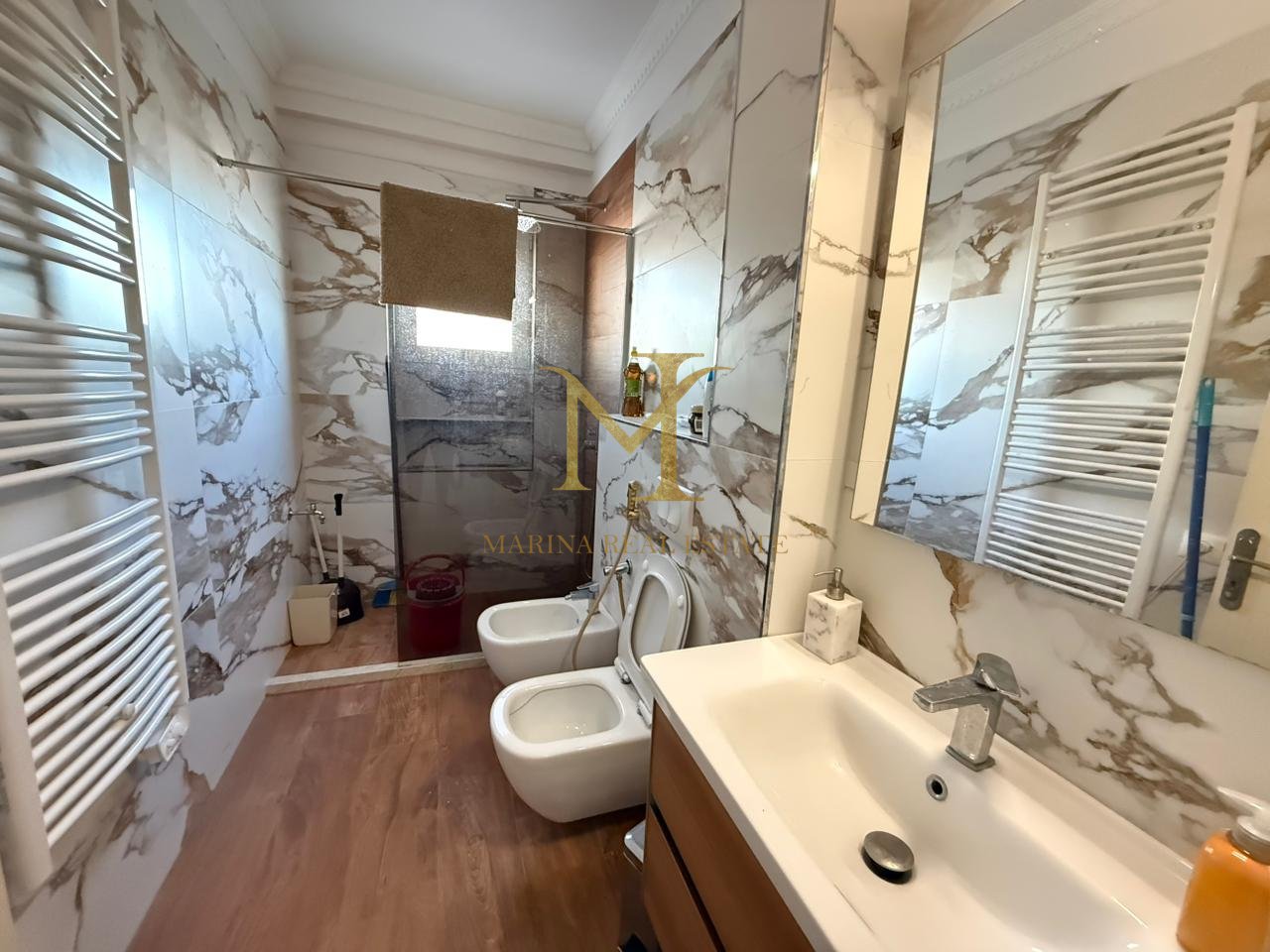 Shitet Apartament 2+1 në zonën e Plazhit, Durrës,  Rrota E kuqe!!