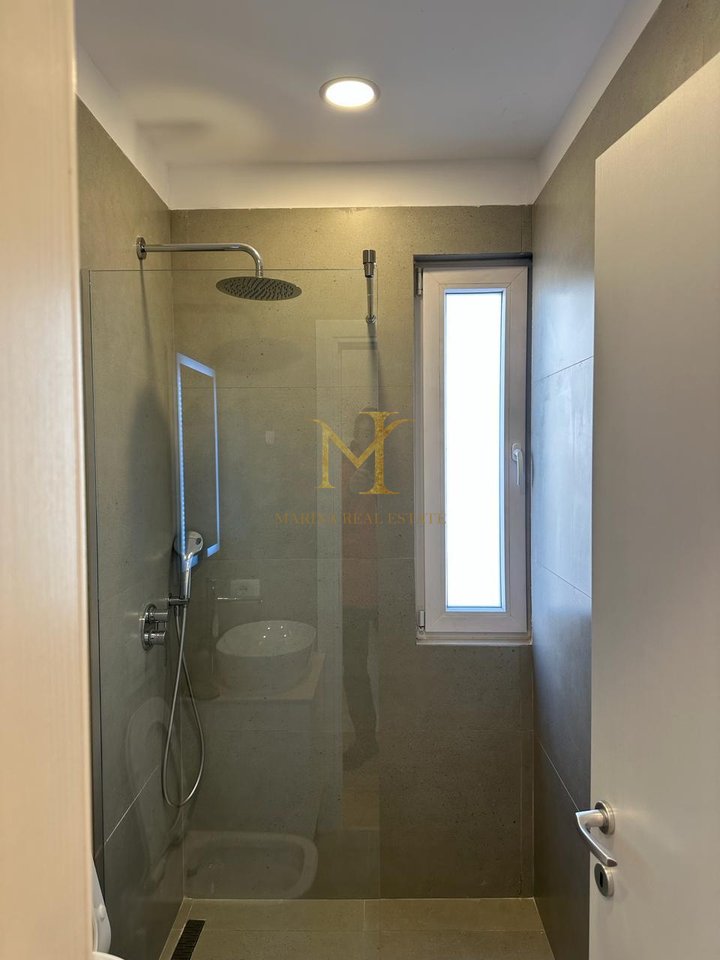 2 APARTAMENTE 1+1 NE PLAZH DURRES, PER SHITJE NGJIT ME PELIKANIN , SHITEN BASHKE !