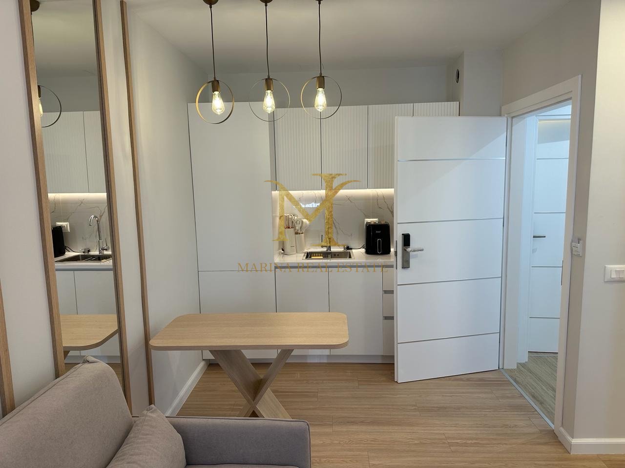 2 APARTAMENTE 1+1 NE PLAZH DURRES, PER SHITJE NGJIT ME PELIKANIN , SHITEN BASHKE !