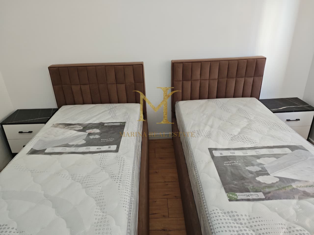 Jepet me qira apartament 2+1, 75 m², kati 2, në pallat ekzistues, në një nga zonat më të preferuara të Durrës, pranë Stadiumi Niko Dovana !