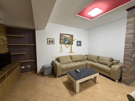 Apartament 2+1 me qera – Durrës (Plazh, Rrota e Kuqe)