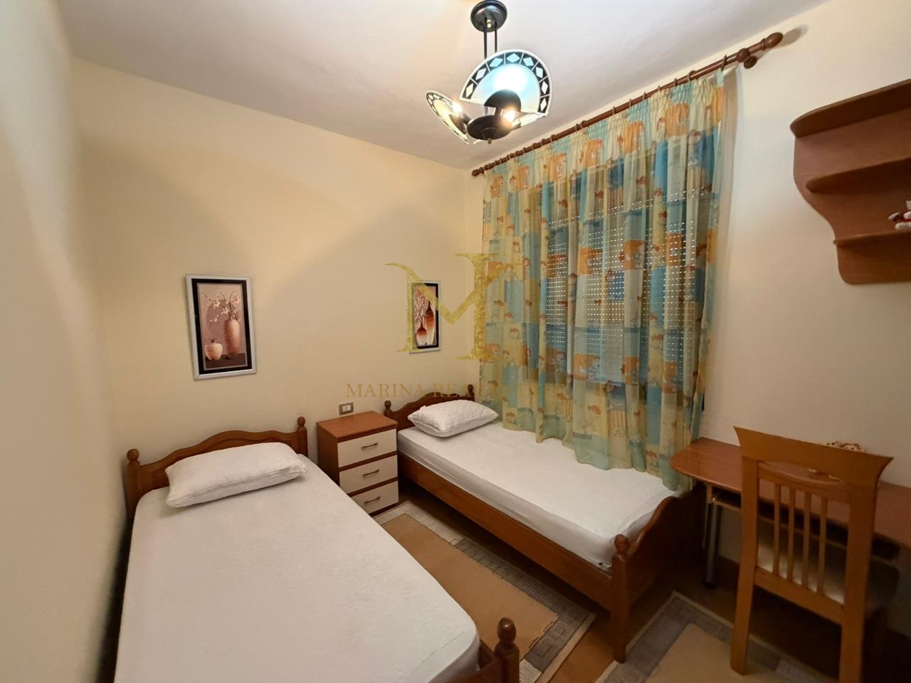 Jepet me qera shtëpi dykatëshe – Durrës (Plazh, Hekurudha)