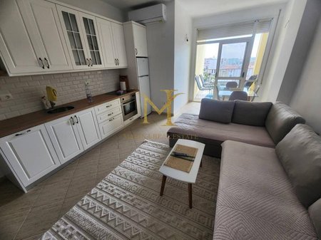 APARTAMENT 2+1 NE SHITJE PRANE MIAMI BEACH, GOLEM!!