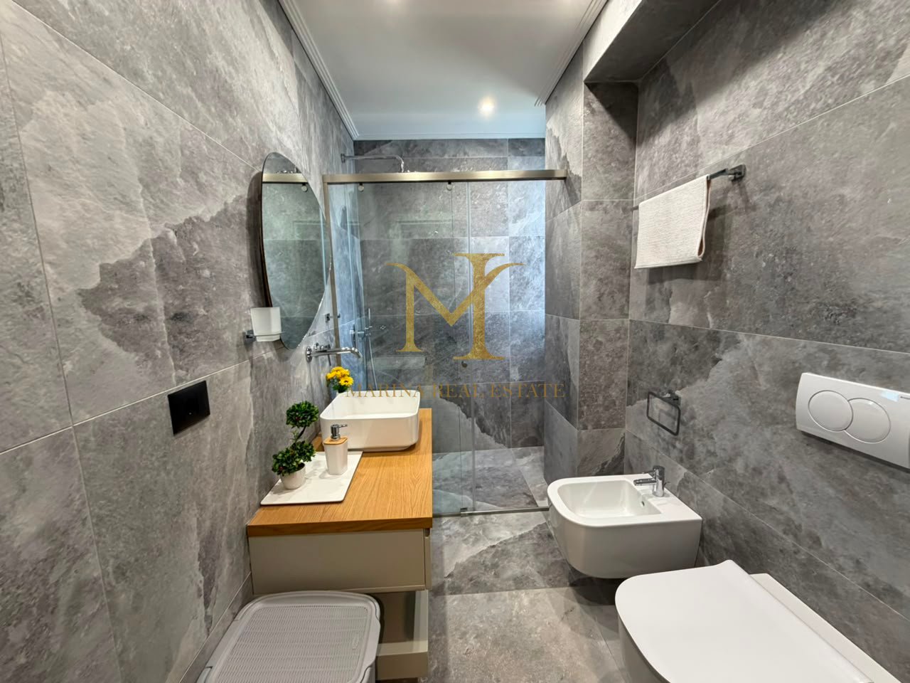 APARTAMENT 1+1 NE SHITJE NE PLAZH HEKURUDHA!!