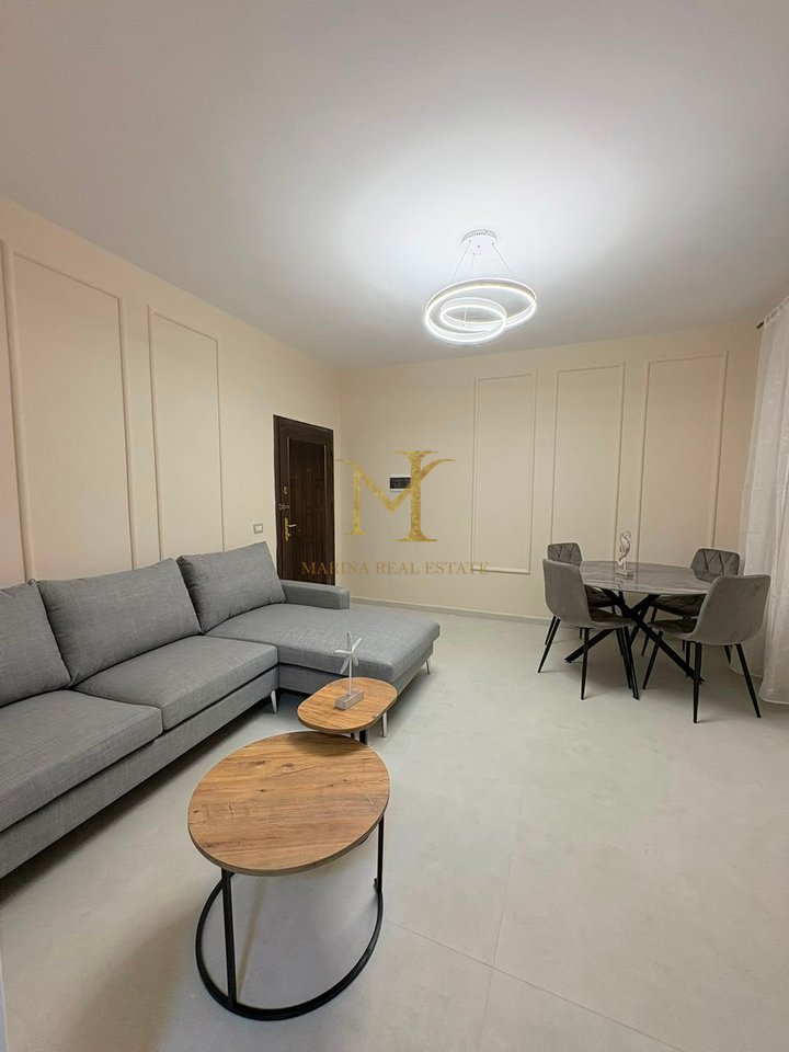 APARTAMENT 1+1 NE SHITJE PRANE HOTEL MIKIT, PLAZH ILIRIA!!!