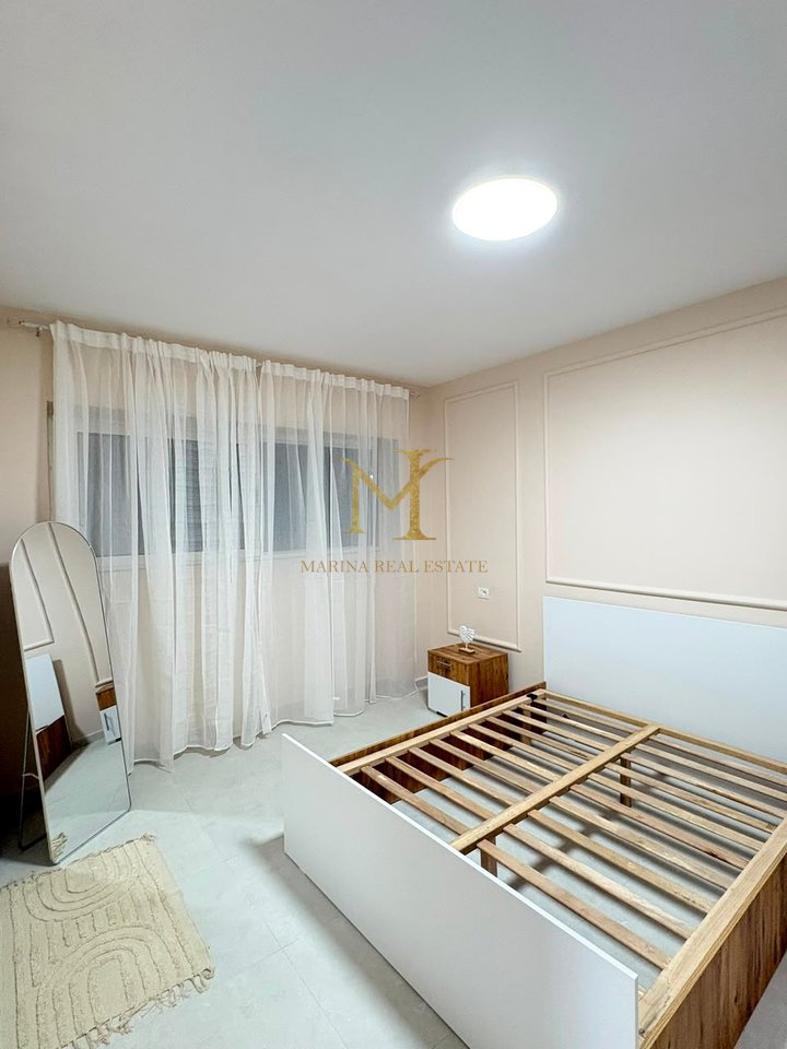 APARTAMENT 1+1 NE SHITJE PRANE HOTEL MIKIT, PLAZH ILIRIA!!!