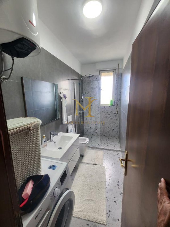 APARTAMENT 2+1 NE SHITJE PRANE MIAMI BEACH, GOLEM!!