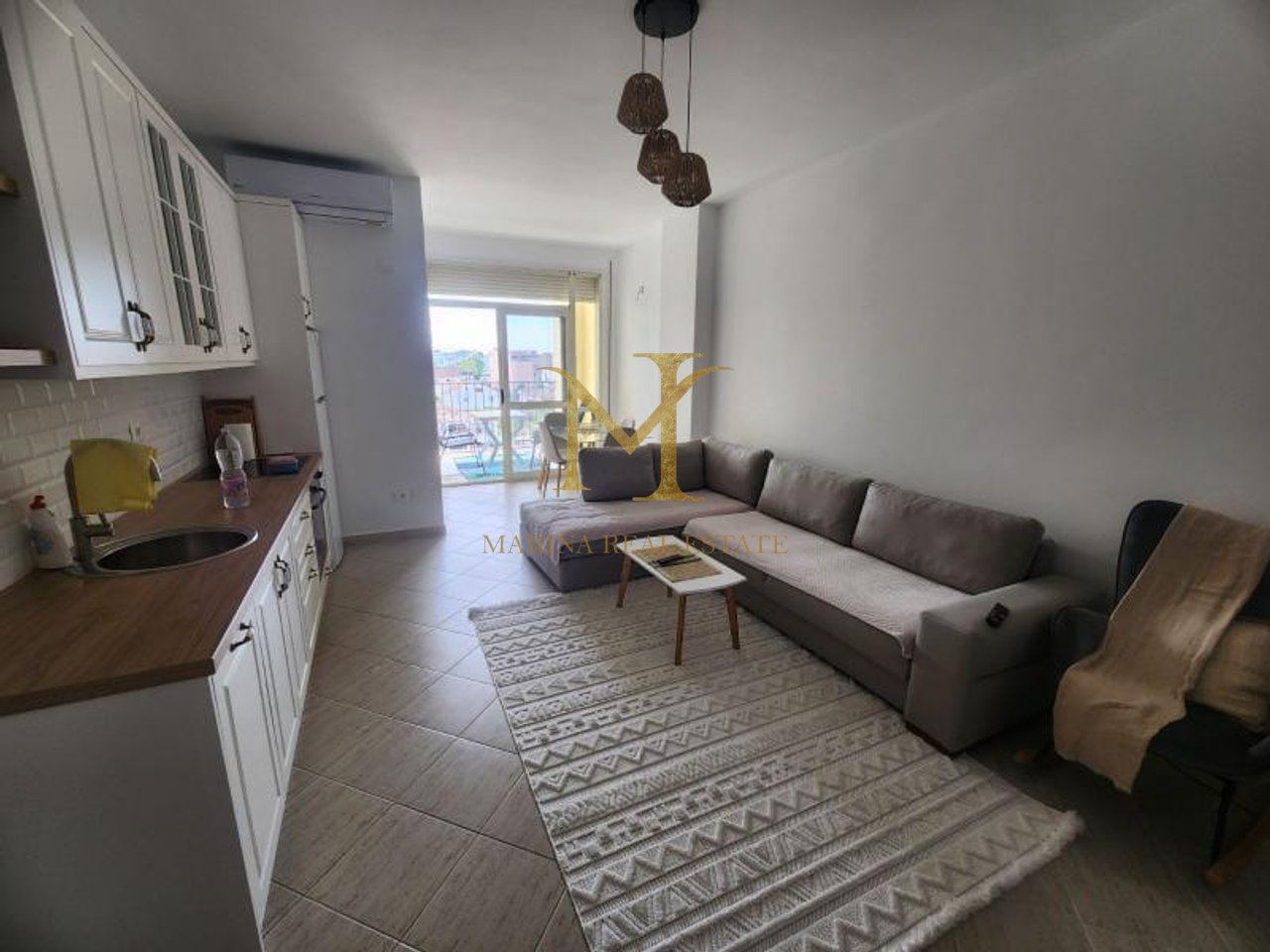 APARTAMENT 2+1 NE SHITJE PRANE MIAMI BEACH, GOLEM!!
