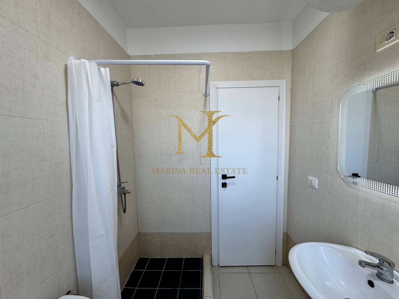 SHITET APARTAMENT 1+1, Golem. 200m nga deti, kati 1