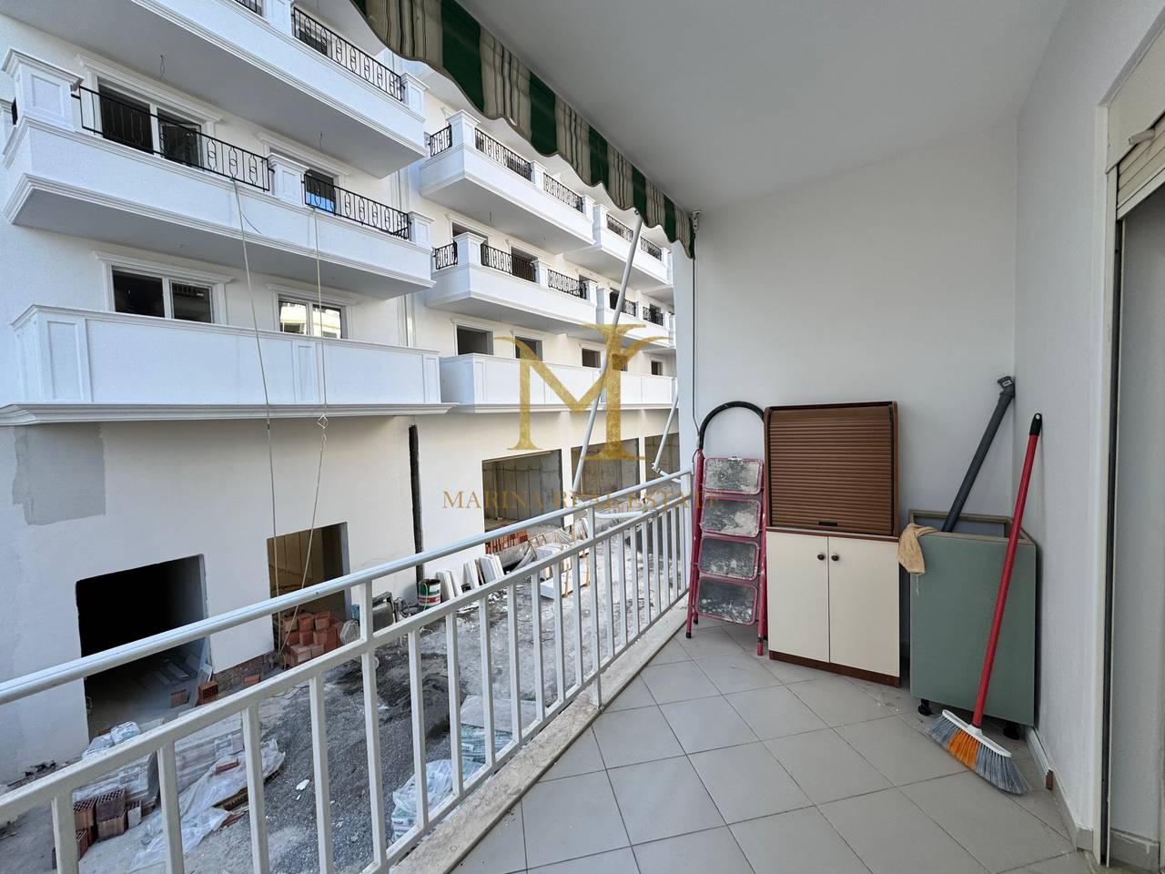 SHITET APARTAMENT 1+1, Golem. 200m nga deti, kati 1